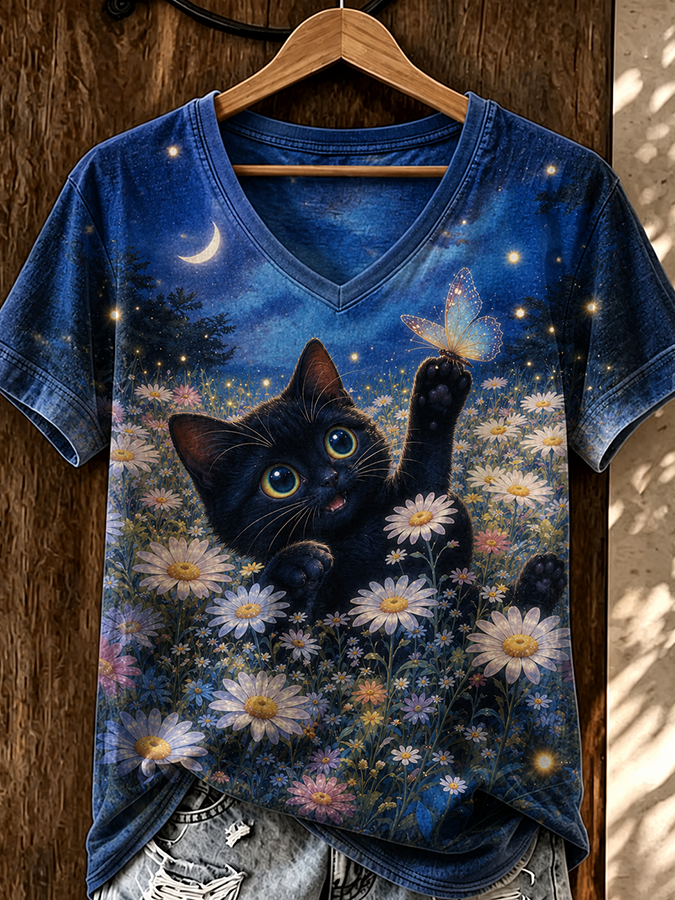 Women'S Cute Cat V-Neck T-Shirt