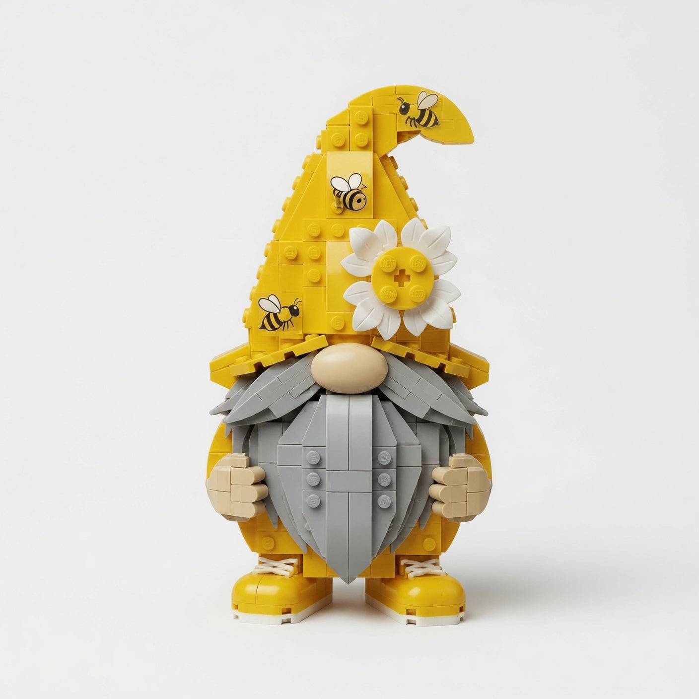 🐝 Bee Garden Gnome Building Block Set
